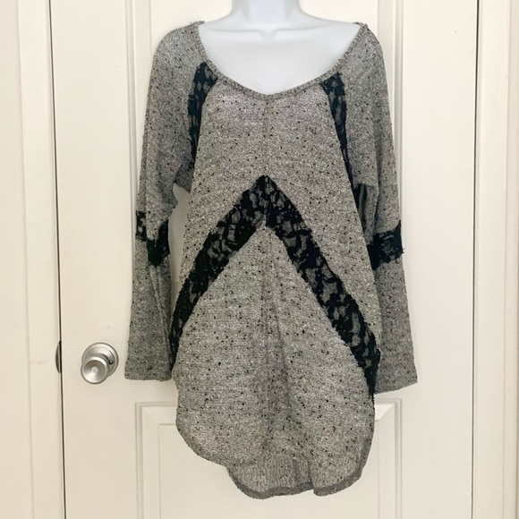 We the Free Free People Flying V Hacci Top - Picture 3 of 3